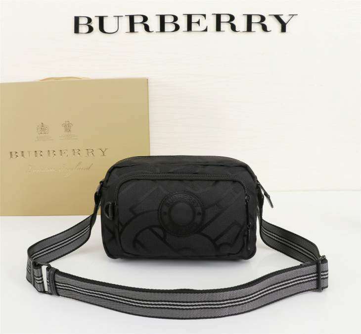 Picture of Burberry Mens Bags _SKUfw91858631fw